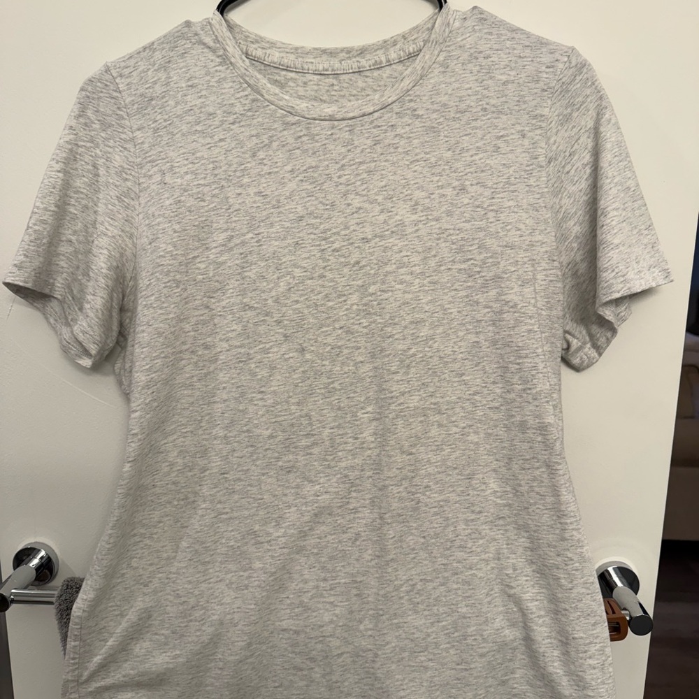 lululemon athletica Light Gray Short Sleeve Tee